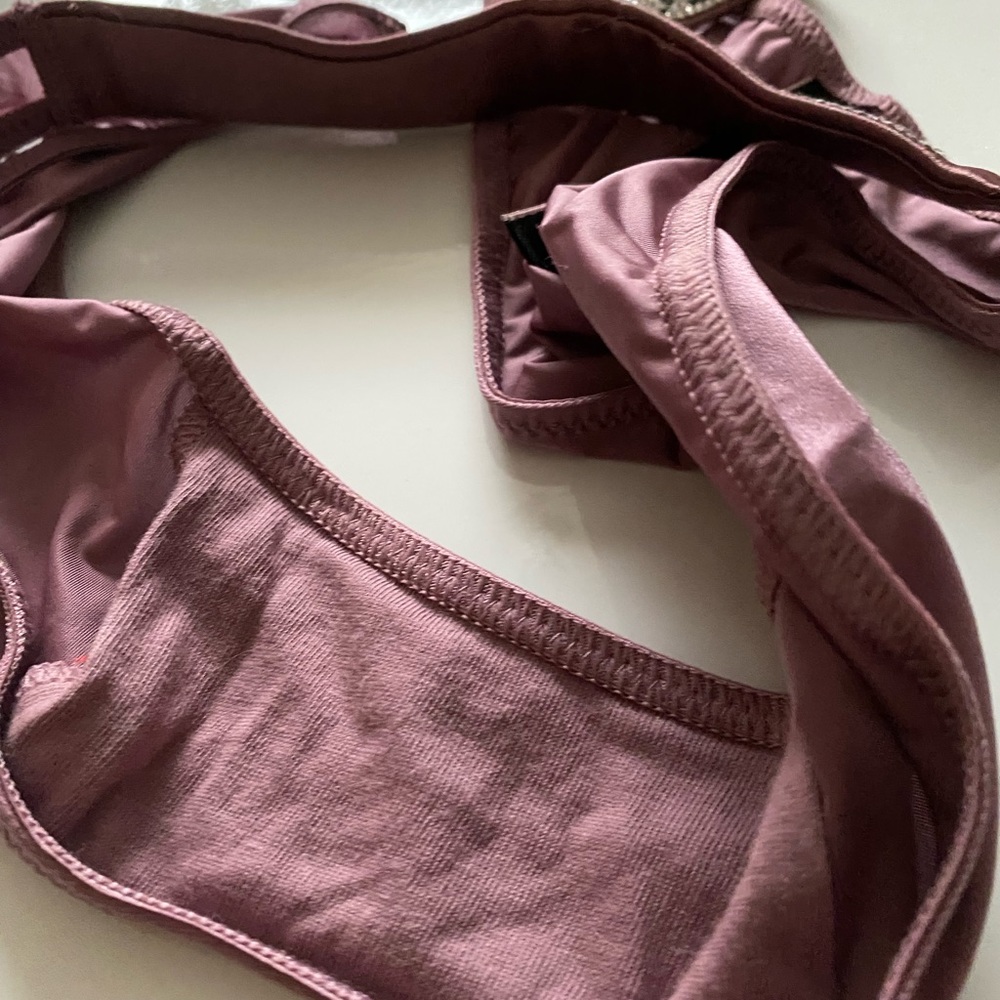 NWT VICTORIA'S SECRET MAUVE SMOOTH RHINESTONE SHINE STRAP LOGO BRAZILIAN PANTY - Picture 4 of 6